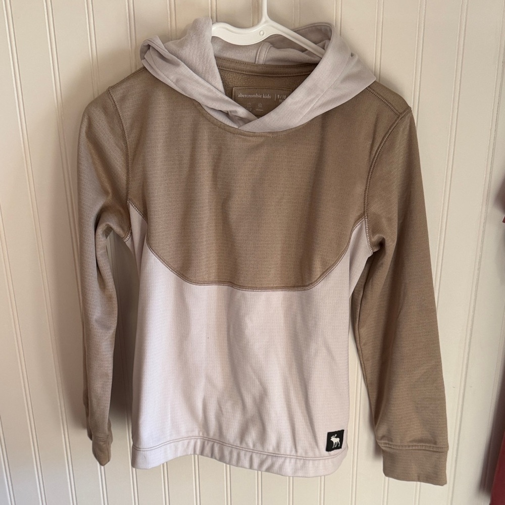 Abercrombie Kids Tan and White Hoodie